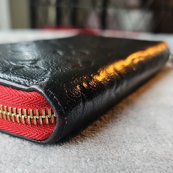 Limited Edition Louis Vuitton Black Leather Monogram Long Wallet - Picture 6 of 15